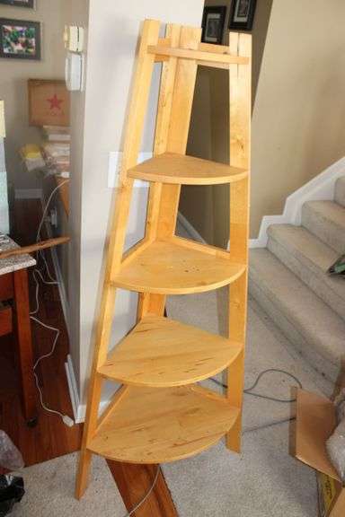 Pine Corner Shelf