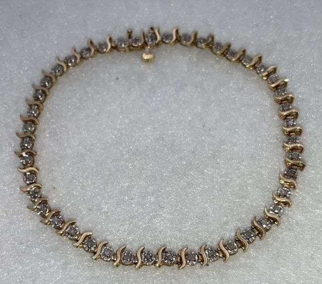 10 Karat Gold Bracelet with Stones, Total Weight 4.8g