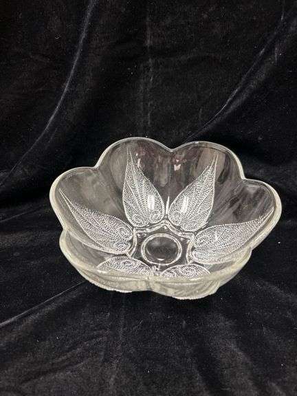 Clear Glass Bowl with Textured Leaf Design
