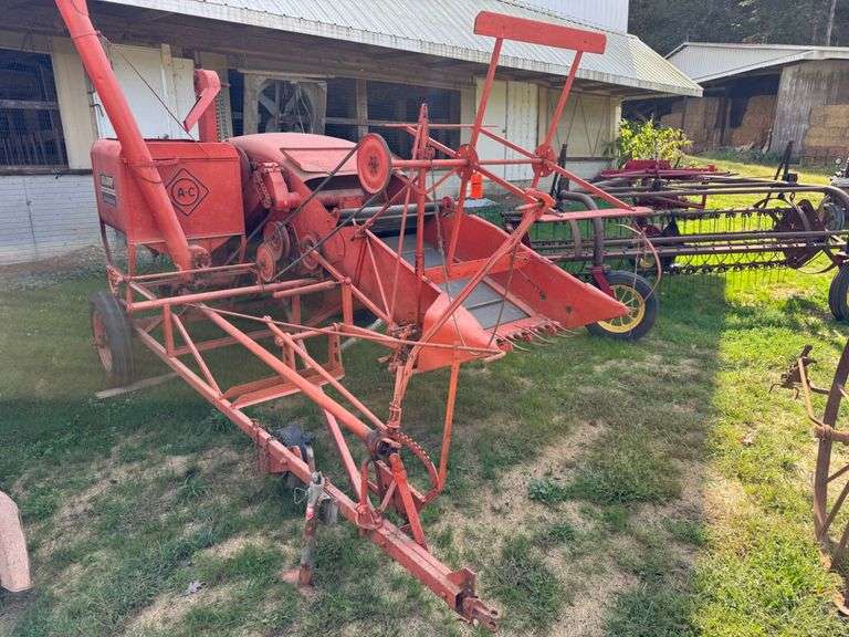 Allis Chalmers Combine