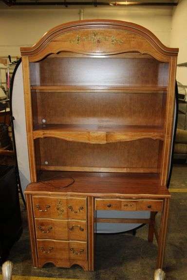 Stanley Desk & Hutch