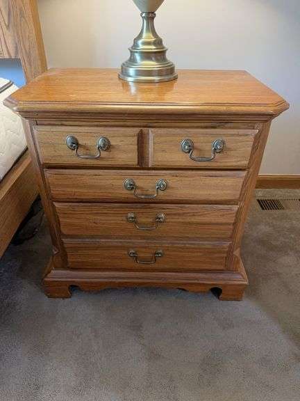 Thomasville oak nightstand