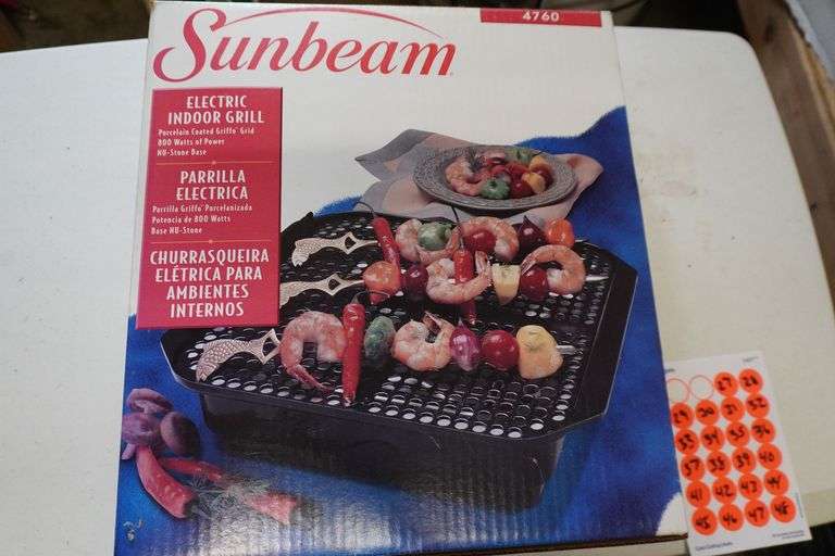 Electric indoor grill