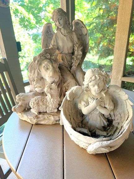 Outdoor angel decor 20.5 inches high