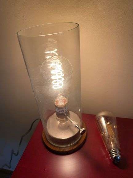 Edison bulb accent table light