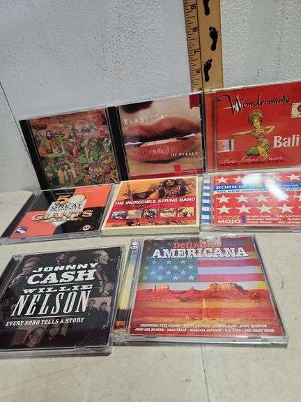 8 Assorted Cds Johnny Cash/Willie Nelson, Definitive Americana, Mojo, The Incredible String Band, 50