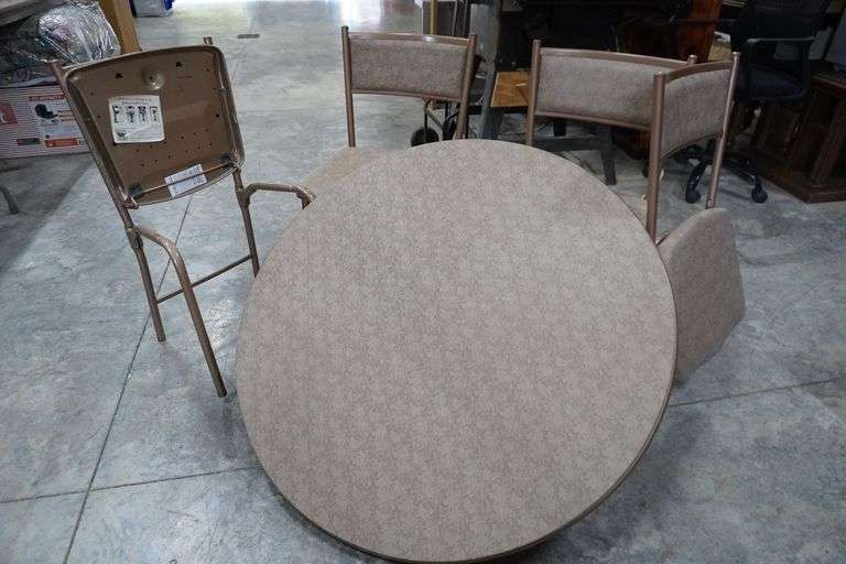 Card table/4 chairs