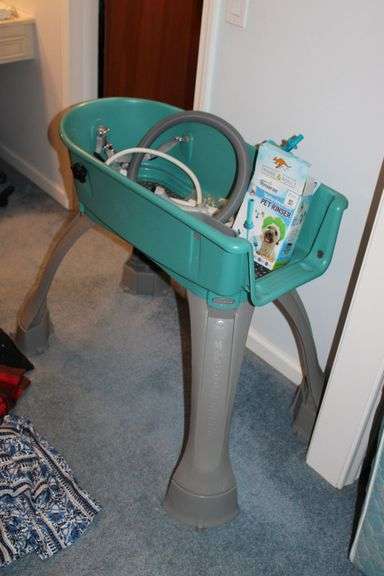 Pet Wash Station