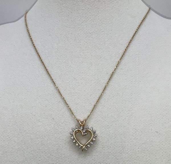 14 Karat Gold Pendant and Chain, 3.64g Total Weight