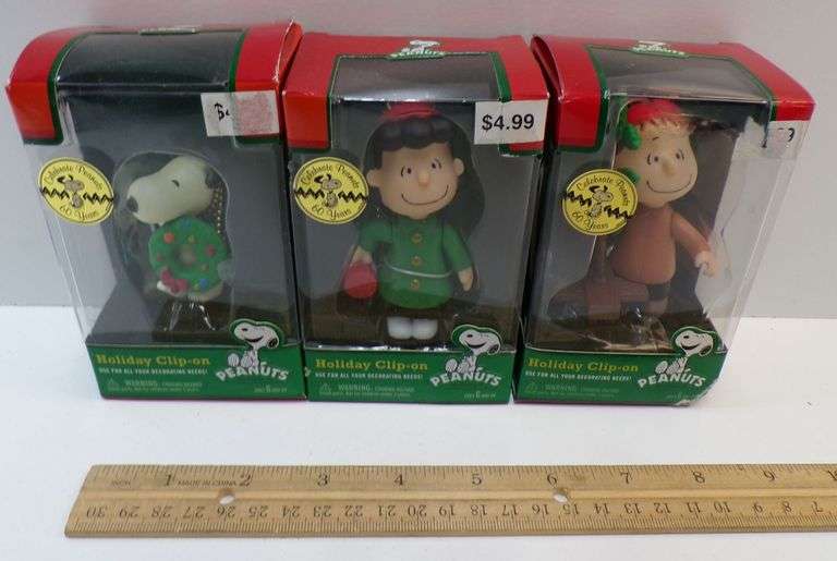 Lot of (3) New "Peanuts" Holiday Clip-on Decorations