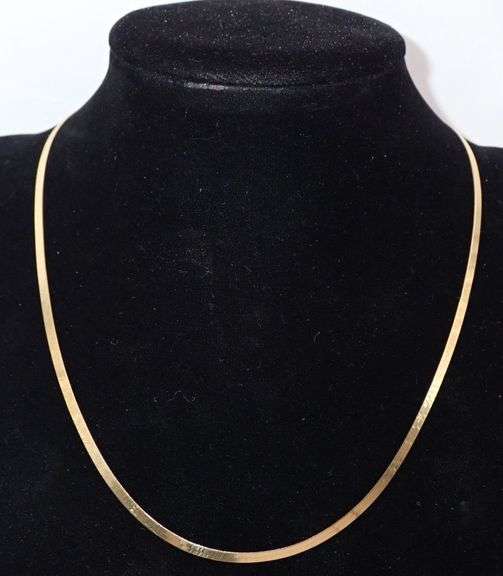 14kt Yellow Gold Herringbone Chain Necklace 16" Long Italy