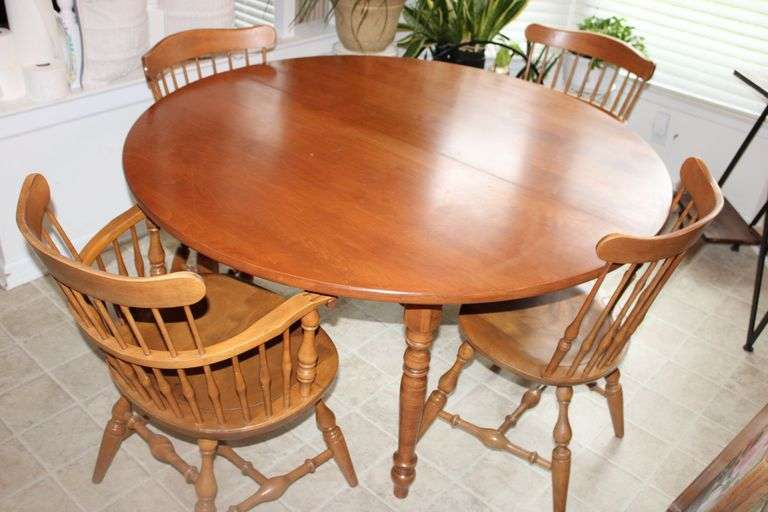 Colonial Maple Dining Set