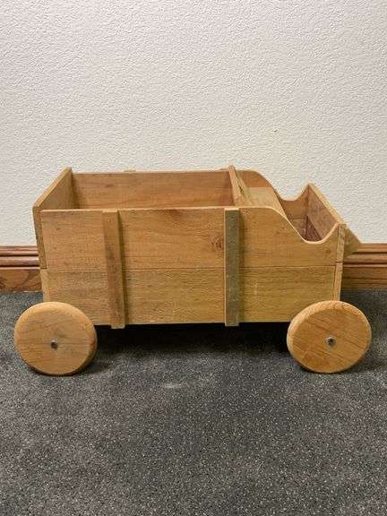 Wooden Wagon Decor Cart & Baskets