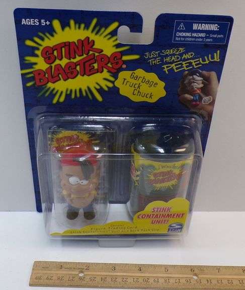 Bnew 2003 Stink Blasters "Garbage Truck Chuck" Action Figure