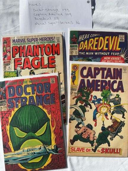 Lot of 4 older Marvel comics ￼