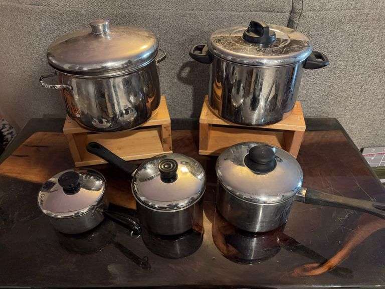 Stainless Steele Pots