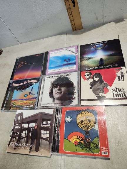 8 Assorted Cds, Supertramp, Steeleye Span, Jeff Lynne, International Pop Overthrow Vol. 4 & 7, Steve