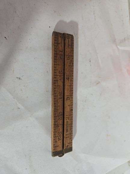 Antique 24 inch folding ruler - Auction Ohio