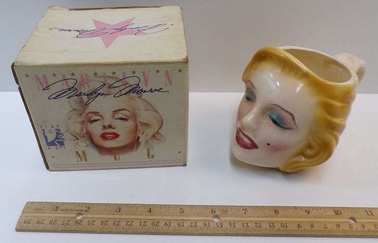 Vintage1988 Marilyn Monroe Clay Art Mug