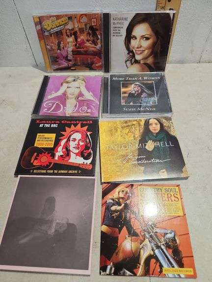 8 Assorted Cds, The Donnas, Katharine Mcphee, Dido, Suzie Mcneil, Taylor Mitchell, Laura Cantrell, C