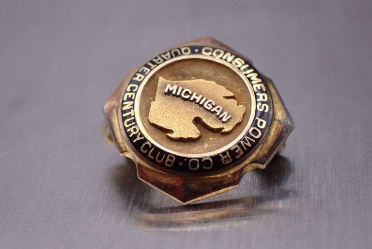 Michigan Consumers Power Co Quarter Century Club 10K Gold Pin