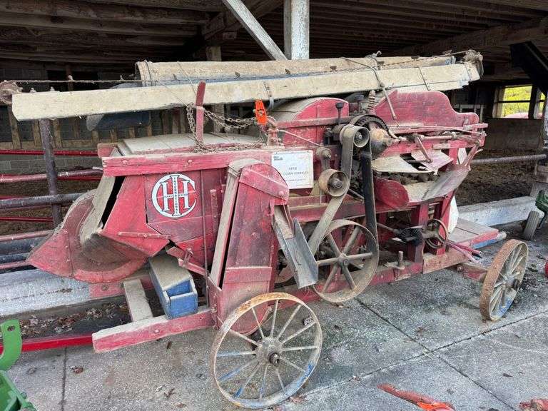 1910 IHC Corn Husker