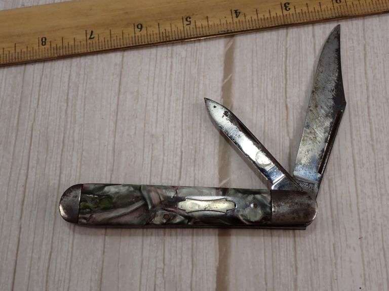 1930-1936 era IMPERIAL Two-Blade Folding Pocket Knife clean handles, good snap