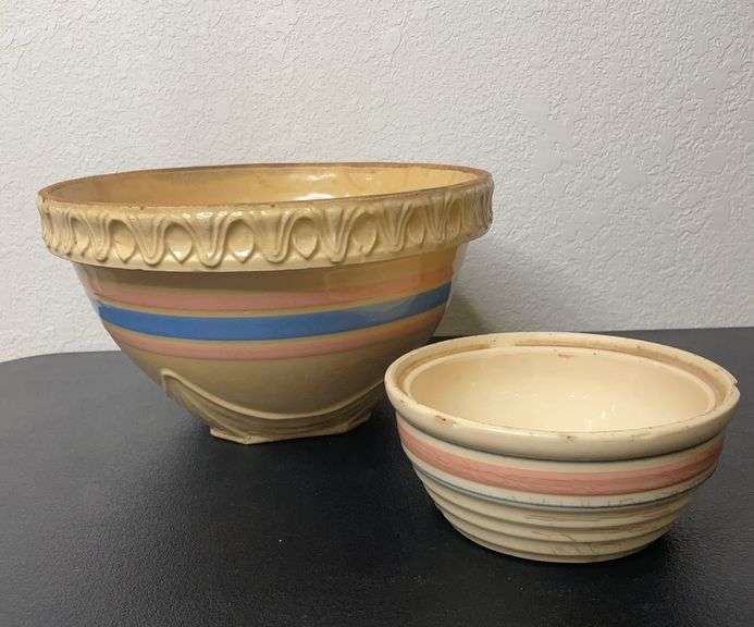 Pair of Vintage USA Pottery Mixing Bowls with Stripe Bands – 11" & 6.5"