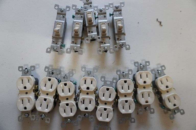 Outlets/switches