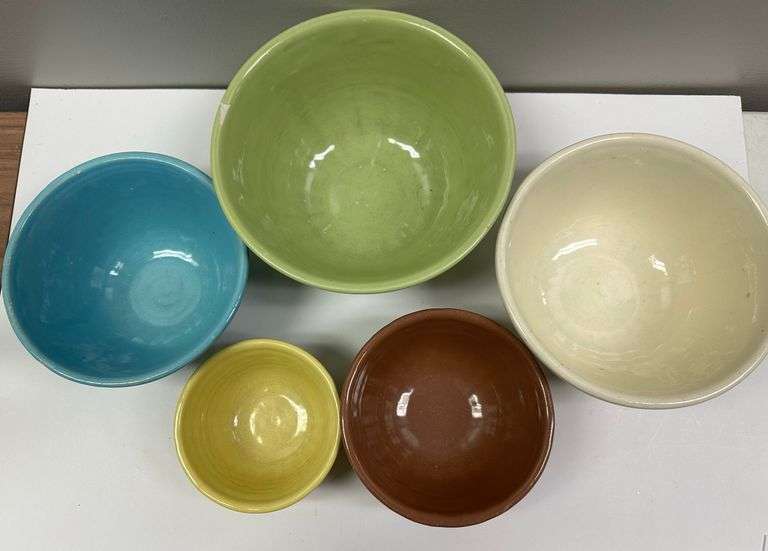 Five RRP Roseville Mixing Bowls - Auction Ohio