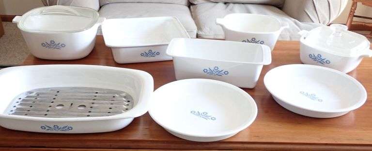 Corning Ware Blue Cornflower Cookware with Lids