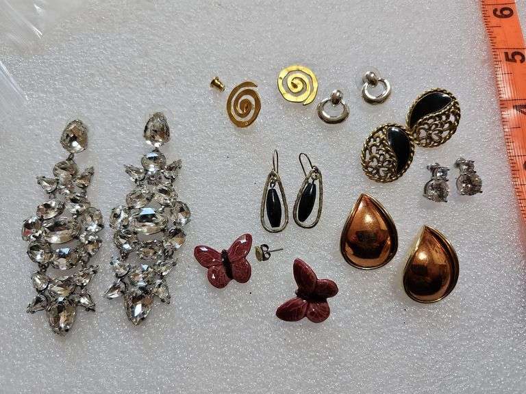8 Pairs Pierced Earrings