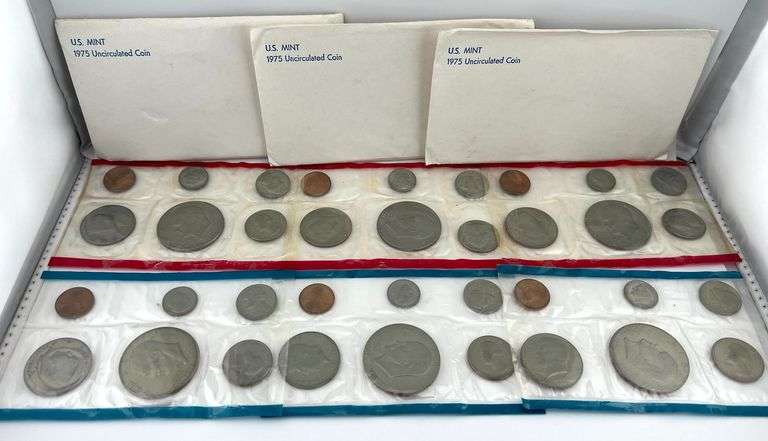 (3x) 1975 Uncirculated Sets