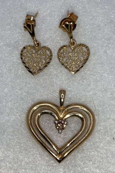 10 Karat Gold Pendant and Earrings, Total Weight 2.41g