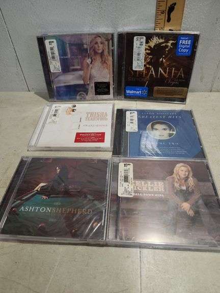 6 Unopened Cds, Ashley Monroe, Shania Twain, Linda Ronstadt, Trisha Yearwood, Kellie Pickler, & Asht