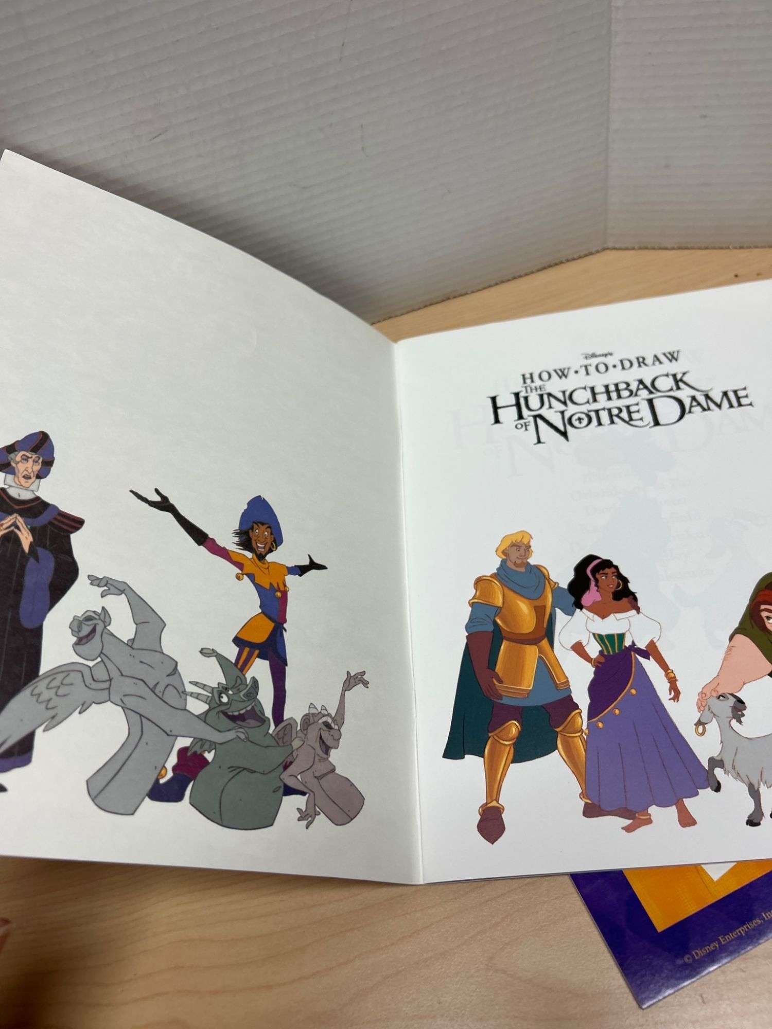 解呪/Disenchant　Amy Weber氏　直筆スケッチ 1996 Disney's How-to-Draw 'The Hunchback of Notre Dame' paperback