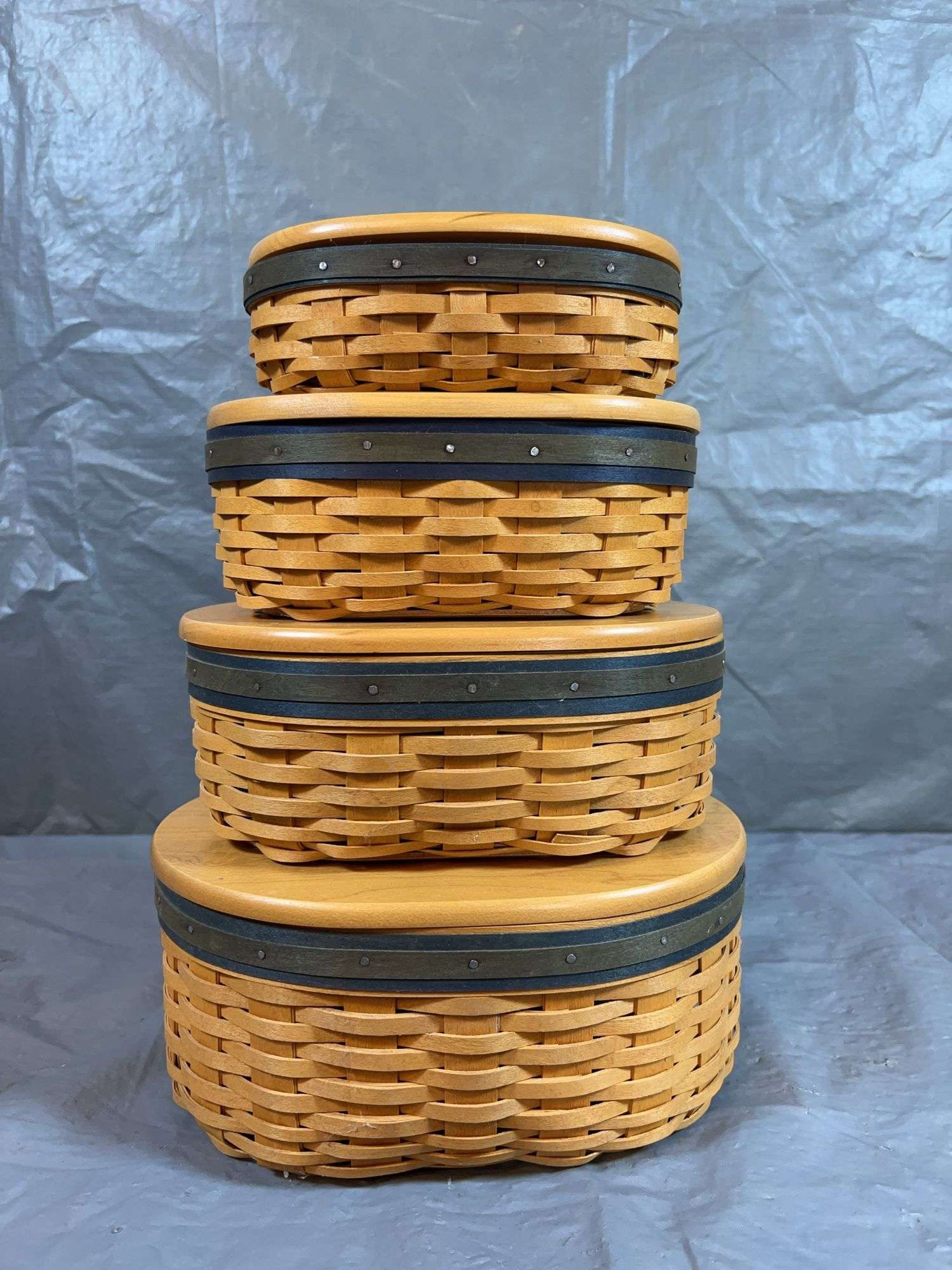 Longaberger Collectors Club Set - Auction Ohio
