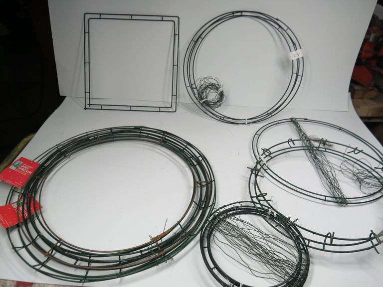 Wire Wreath Frames - Auction Ohio