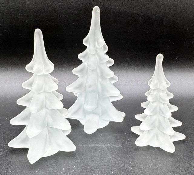 Three Frosted Glass Christmas Tree Figurines in Graduated Sizes