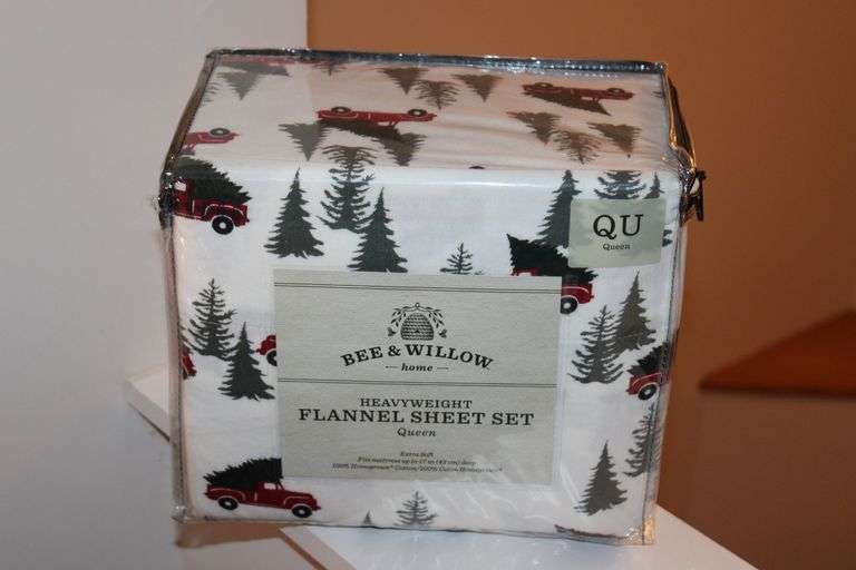 Bee And Willow Christmas Villagenull