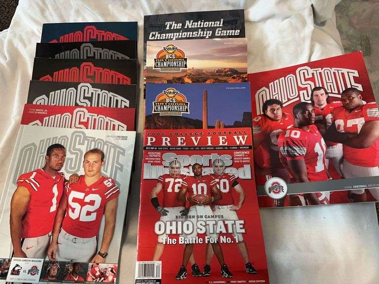 Lot of nine 2006 Ohio State programs and a sports illustrated and media guide.