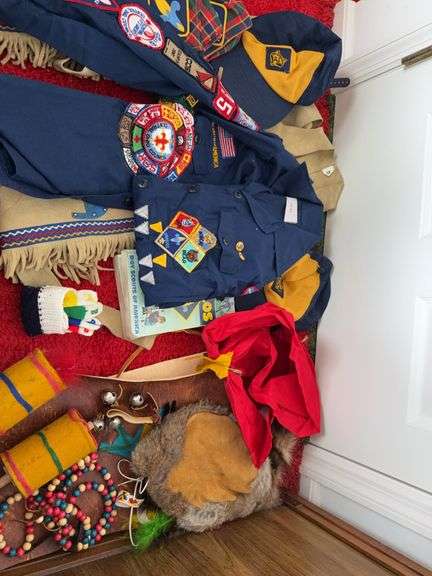 Boy Scout Items & costumes - Auction Ohio