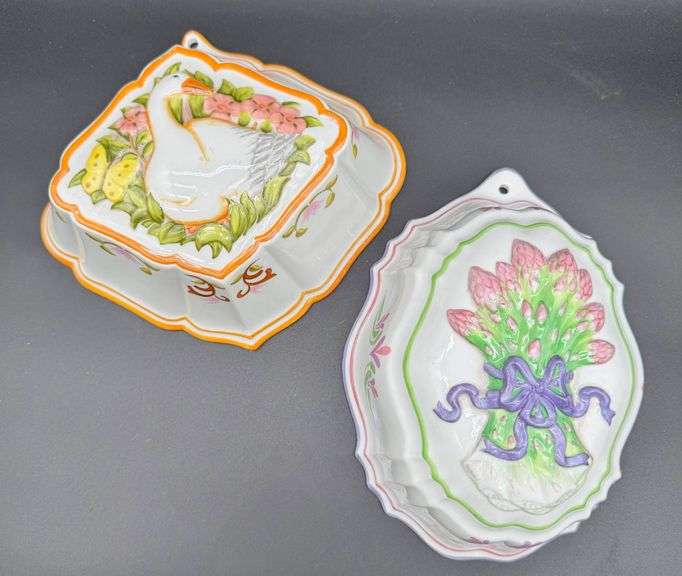 Le Cordon Bleu 1986 Ceramic Molds With Swan and Asparagus Motifs
