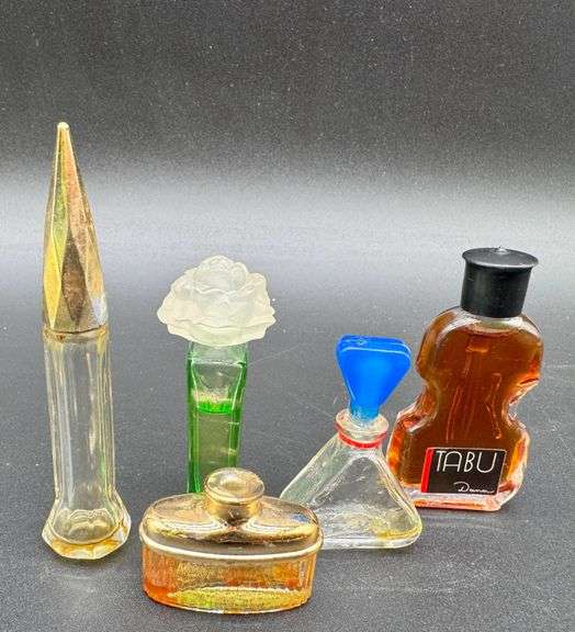 Decorative Mini Perfume Bottles with Various Designs