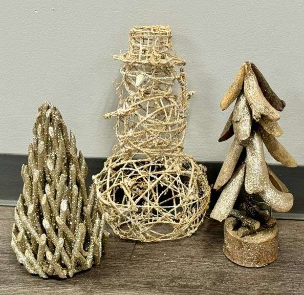 Holiday Decor with Rattan Snowman and Glittered Trees