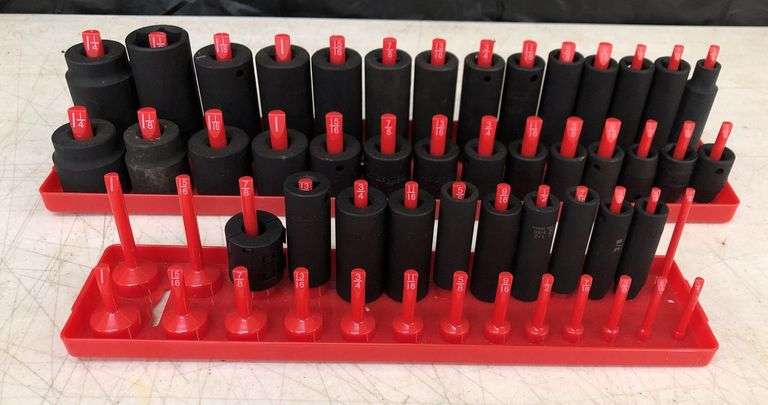 Sockets With Plastic Rack Trays - Auction Ohio