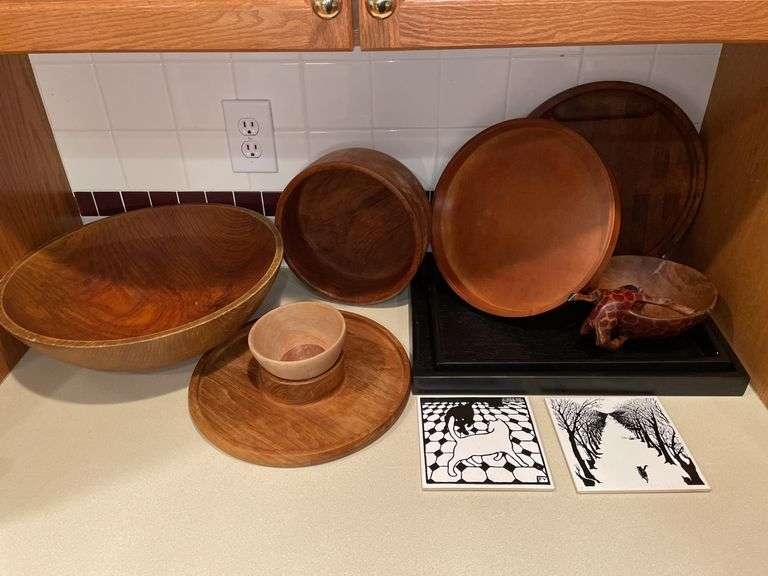 Wooden kitchen items