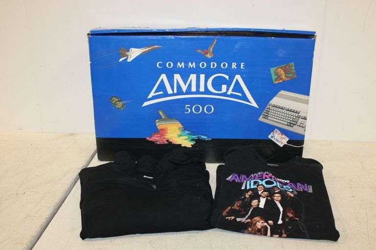 Commodore Amiga 500 Computer & Clothing - Auction Ohio