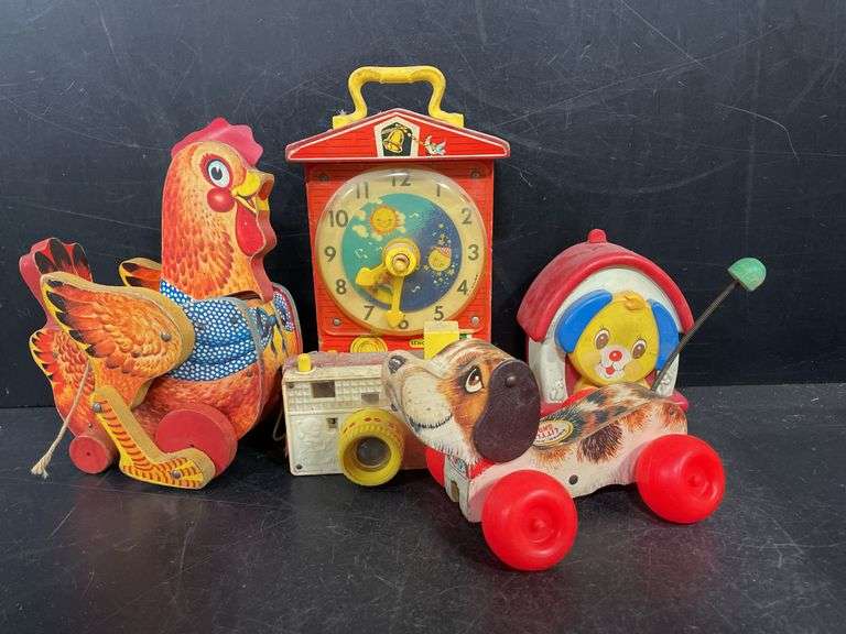 Great grouping of vintage toys