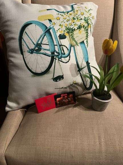 Linen Chair & décor & gift card